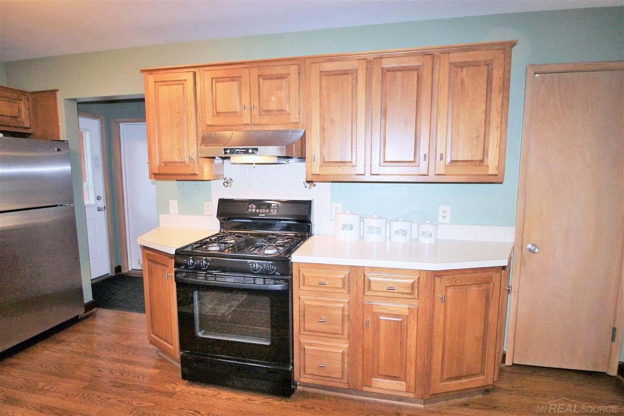 430 Barclay Road Grosse Pointe Farms, MI 48236 - Photo 10 of 40