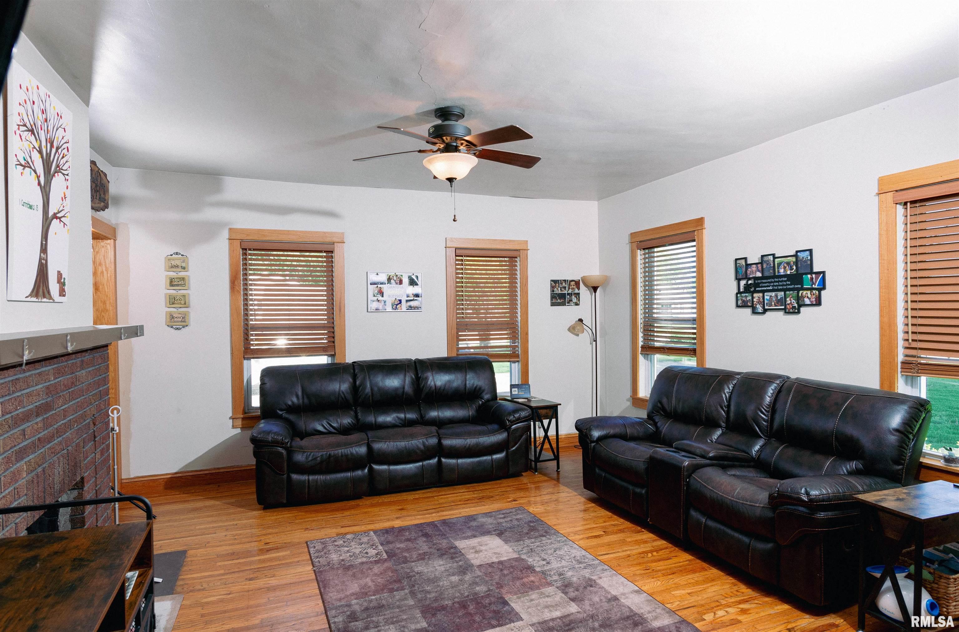 326 Galesburg Road Knoxville, IL 61448 - Photo 5 of 22