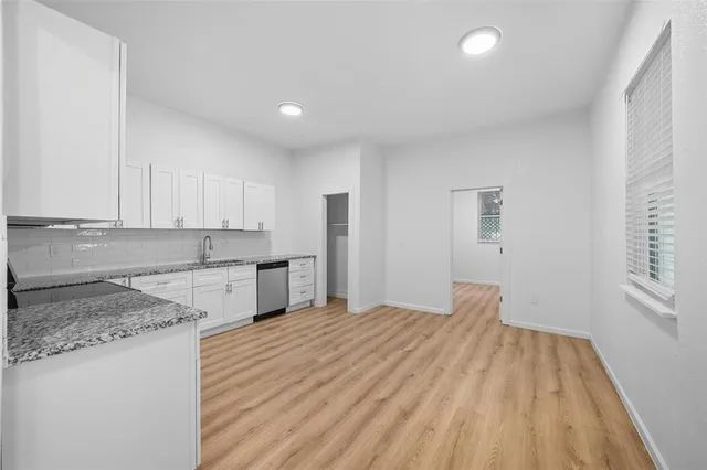 $1,325 | 728 South Elm Street, Sherman, TX 75090