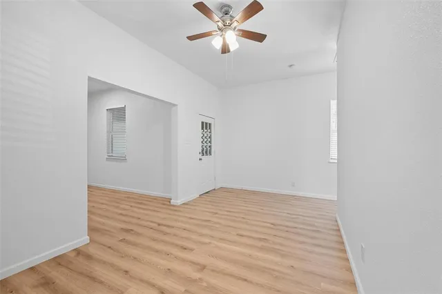 $1,325 | 728 South Elm Street, Sherman, TX 75090