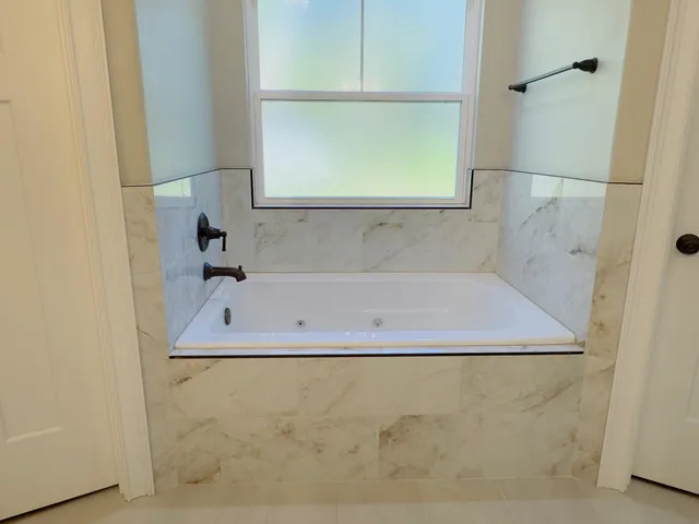 $449,900 | 1586 Beaver Creek Drive, Havana, FL 32333