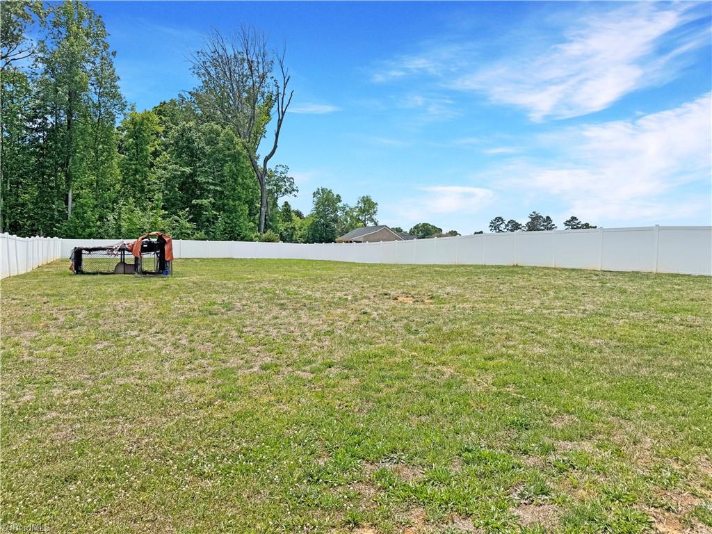 114 Brooke Ridge Drive Thomasville, NC 27360 - Photo 18 of 19