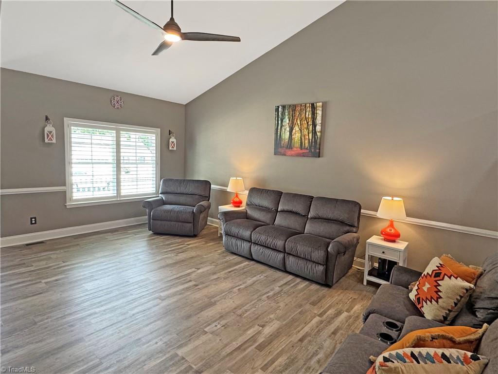 114 Brooke Ridge Drive Thomasville, NC 27360 - Photo 3 of 19