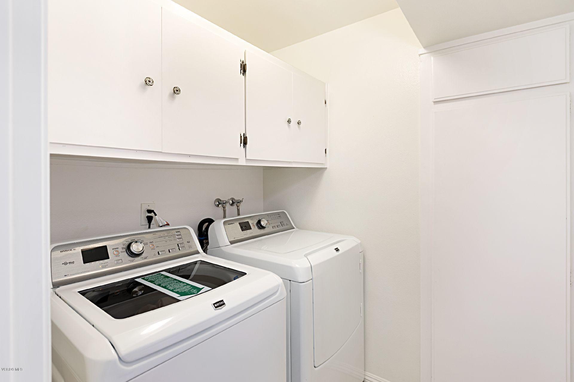 595 Racquet Club Lane Thousand Oaks, CA 91360 - Photo 16 of 23 Laundry Room
