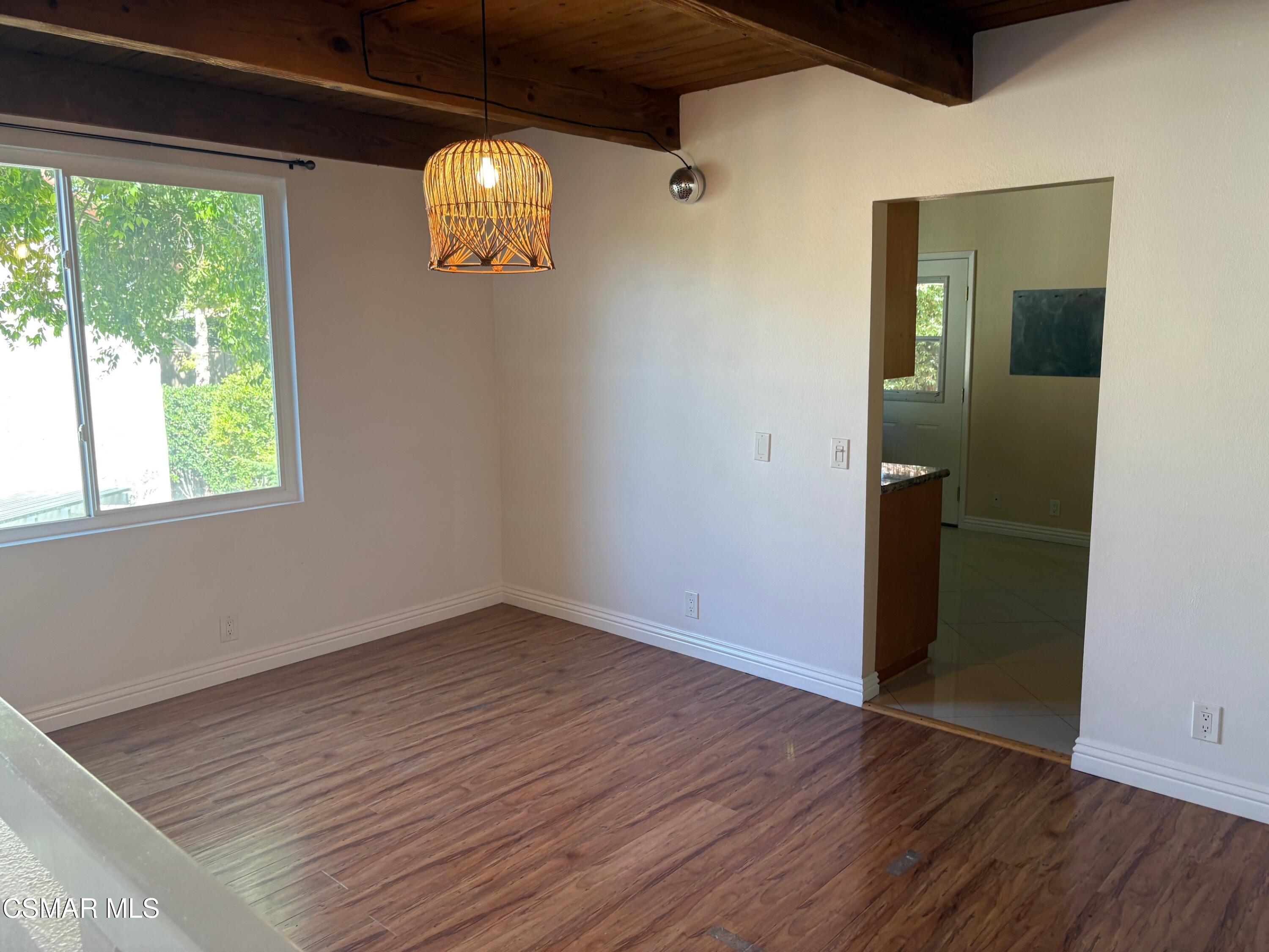 595 Racquet Club Lane Thousand Oaks, CA 91360 - Photo 5 of 23 Dining Area