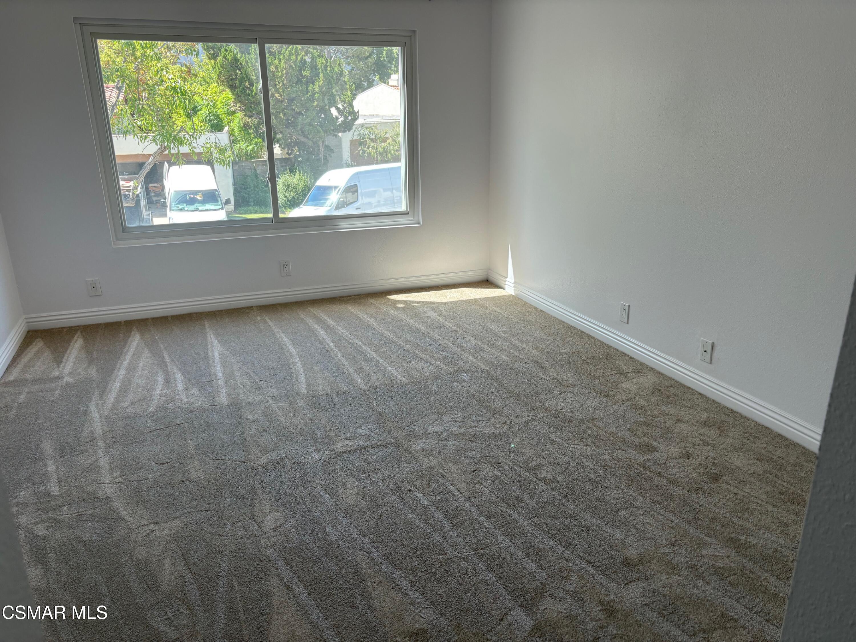 595 Racquet Club Lane Thousand Oaks, CA 91360 - Photo 9 of 23 Master Bedroom