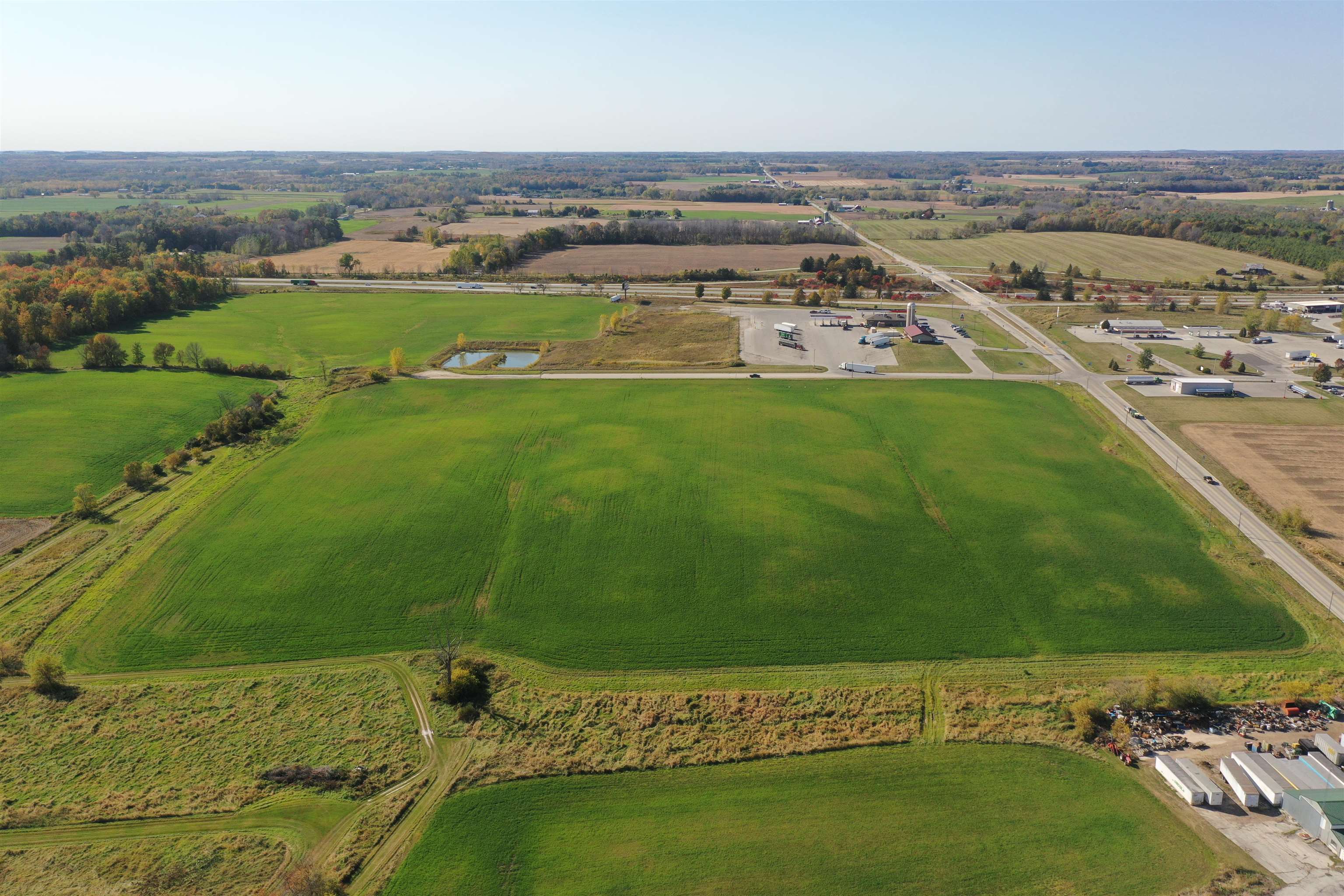 Semi Drive, Unit 2 Manitowoc, WI 54220 - Photo 6 of 19