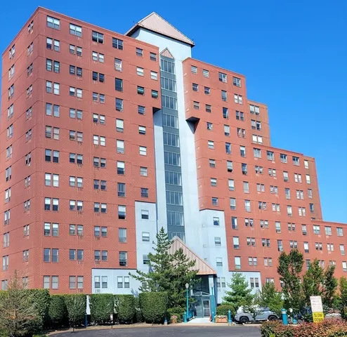 $362,500 | 750 Davol Street, Unit 1012, Fall River, MA 02720