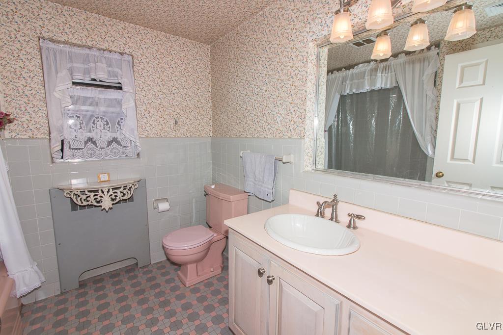 2032 Butztown Road Bethlehem, PA 18017 - Photo 15 of 31 Gallery Image 15
