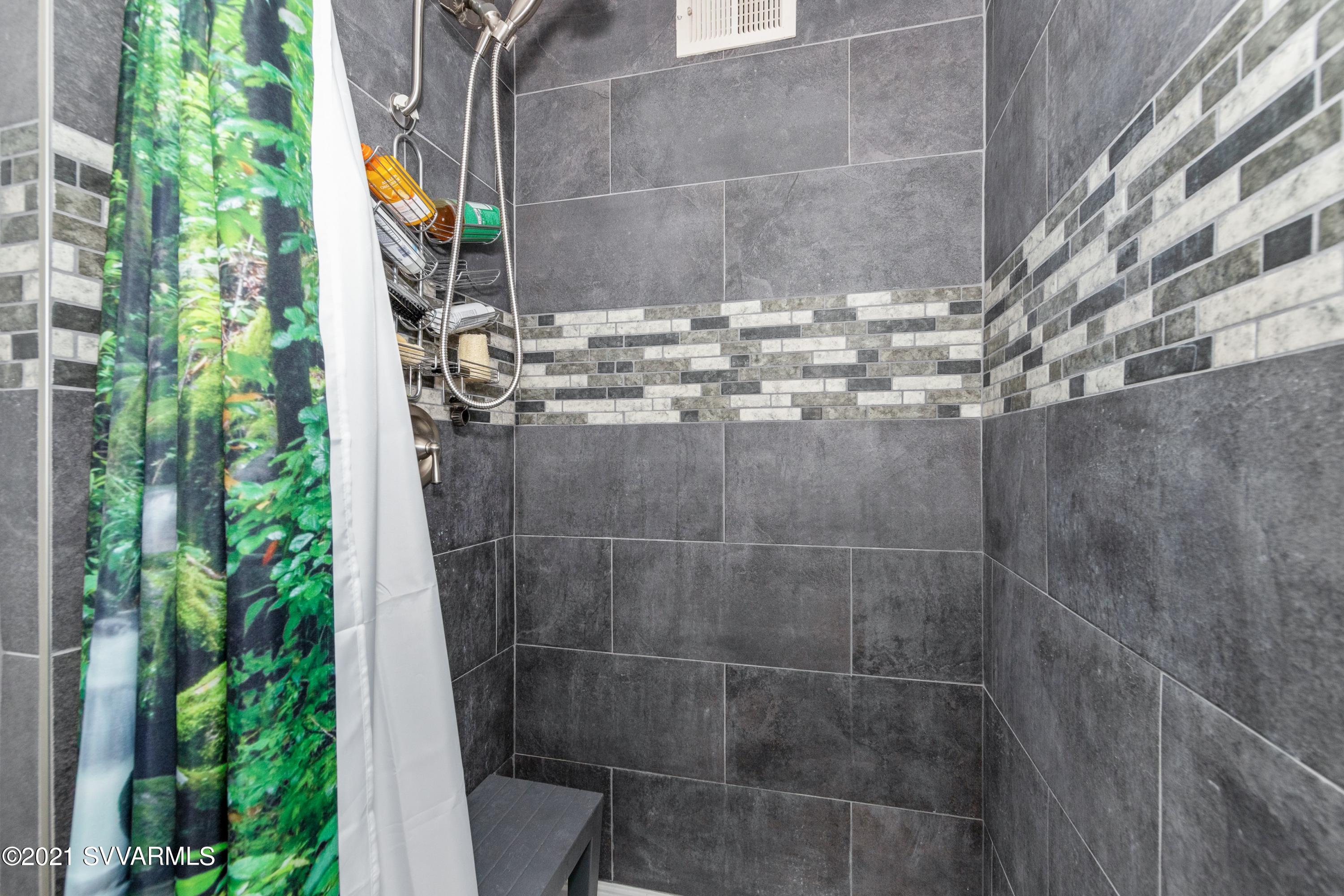 65 Verde Valley School Road, Unit C8 Sedona, AZ 86351 - Photo 18 of 26 a bathroom with a shower