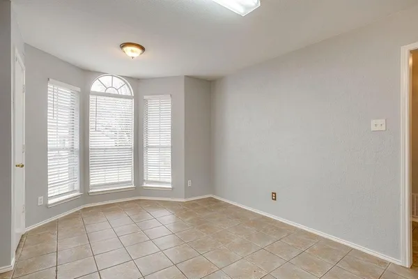 $2,000 | 5712 Springtide Drive, Fort Worth, TX 76135