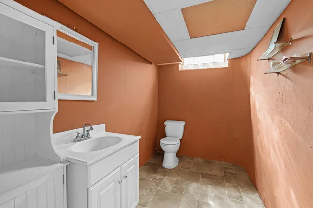 $230,000 | 17579 Park Street, Melvindale, MI 48122