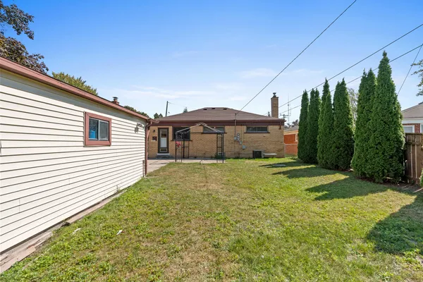 $215,000 | 17579 Park Street, Melvindale, MI 48122