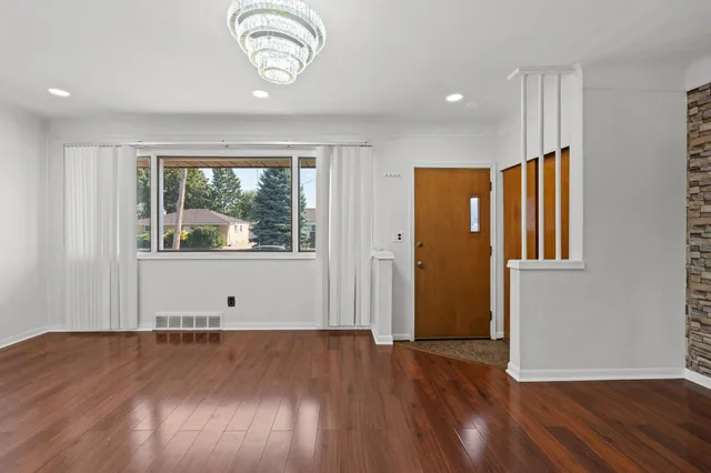 $230,000 | 17579 Park Street, Melvindale, MI 48122