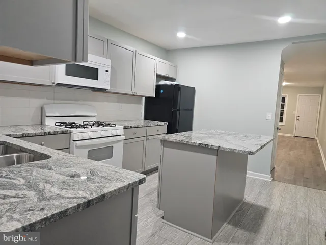 $1,900 | 782-2 Baltimore Street, Hanover, PA 17331