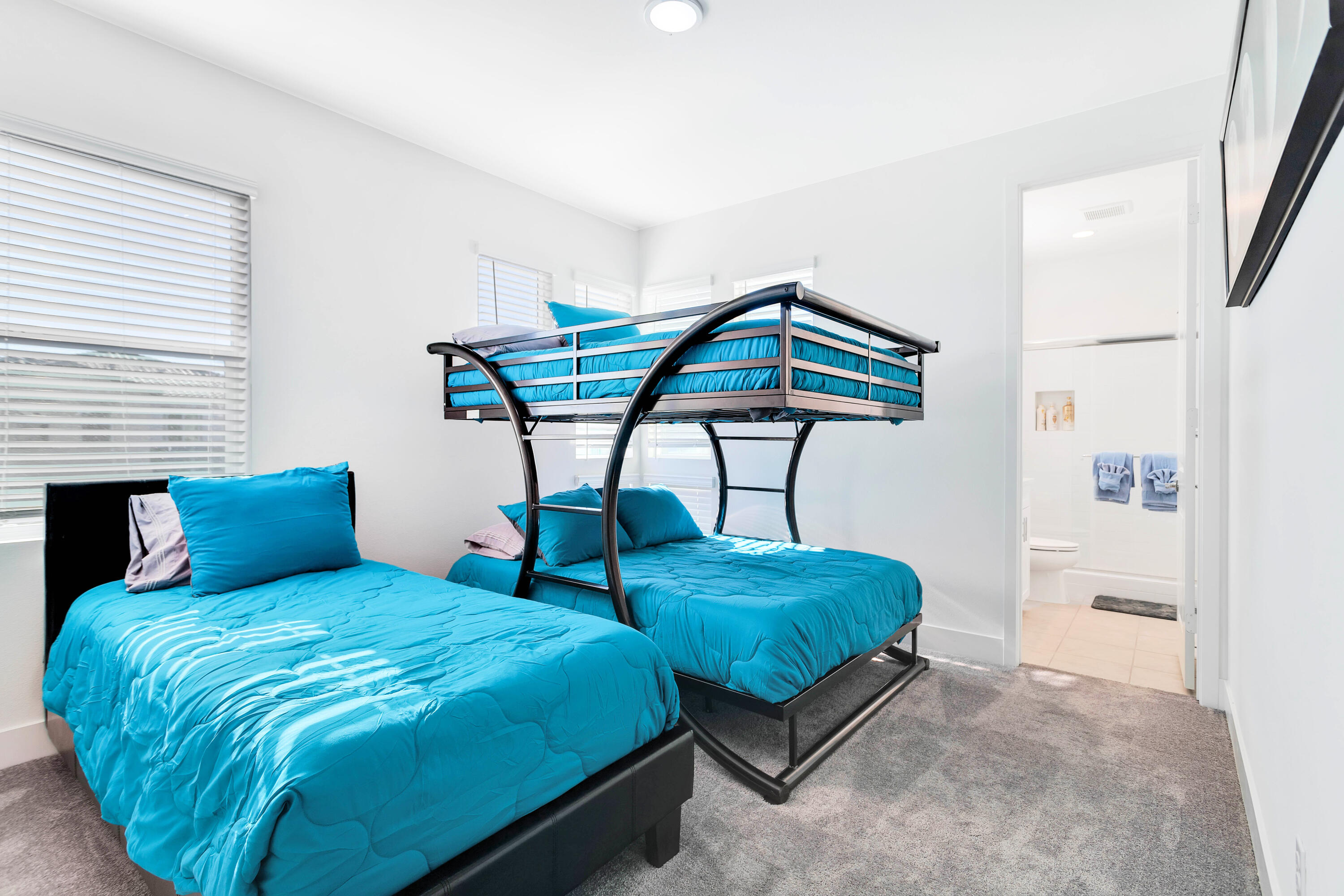 43180 Portuale Court Indio, CA 92203 - Photo 47 of 99 32