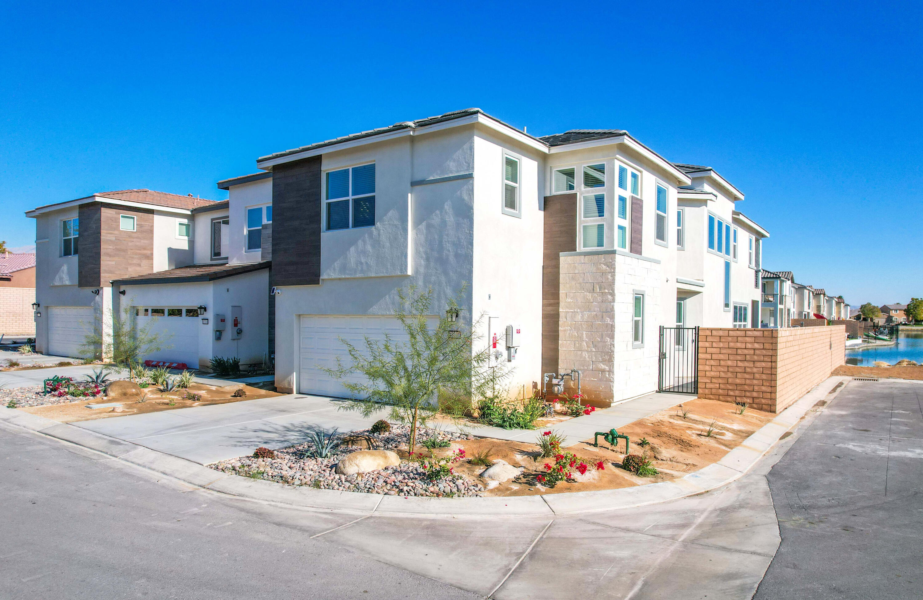 43180 Portuale Court Indio, CA 92203 - Photo 10 of 99 02