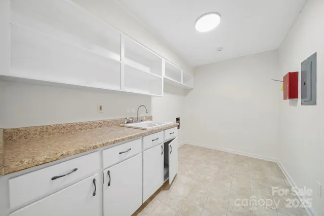 $615,000 | 1015 Elizabeth Drive, Dallas, NC 28034