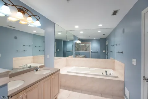 $449,000 | 62 Springholm Drive, Berkeley Heights, NJ 07922