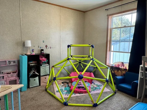 $170,000 | 94 Oriole Avenue, Keene, NH 03431