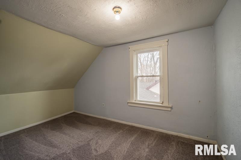 502 Springfield Road East Peoria, IL 61611 - Photo 13 of 21 Gallery Image 13