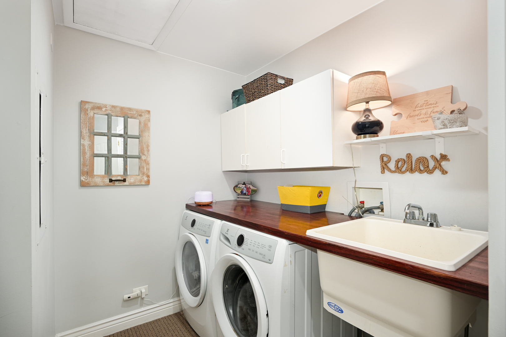 2588 # J Rock Creek Road Plano, IL 60545 - Photo 28 of 39 a utility room with dryer and washer