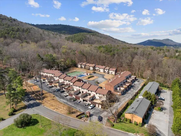 $299,000 | 2214 Mt Haven Drive, Unit 9, Dalton, GA 30720
