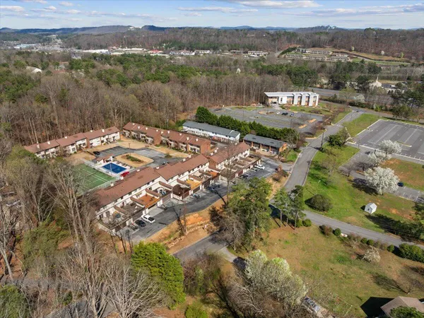 $299,000 | 2214 Mt Haven Drive, Unit 9, Dalton, GA 30720