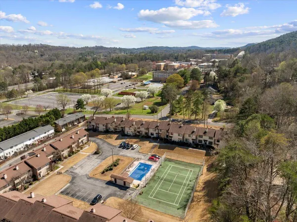 $299,000 | 2214 Mt Haven Drive, Unit 9, Dalton, GA 30720