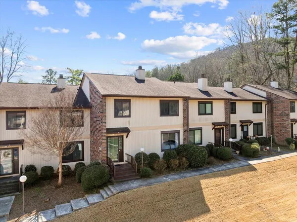 $299,000 | 2214 Mt Haven Drive, Unit 9, Dalton, GA 30720
