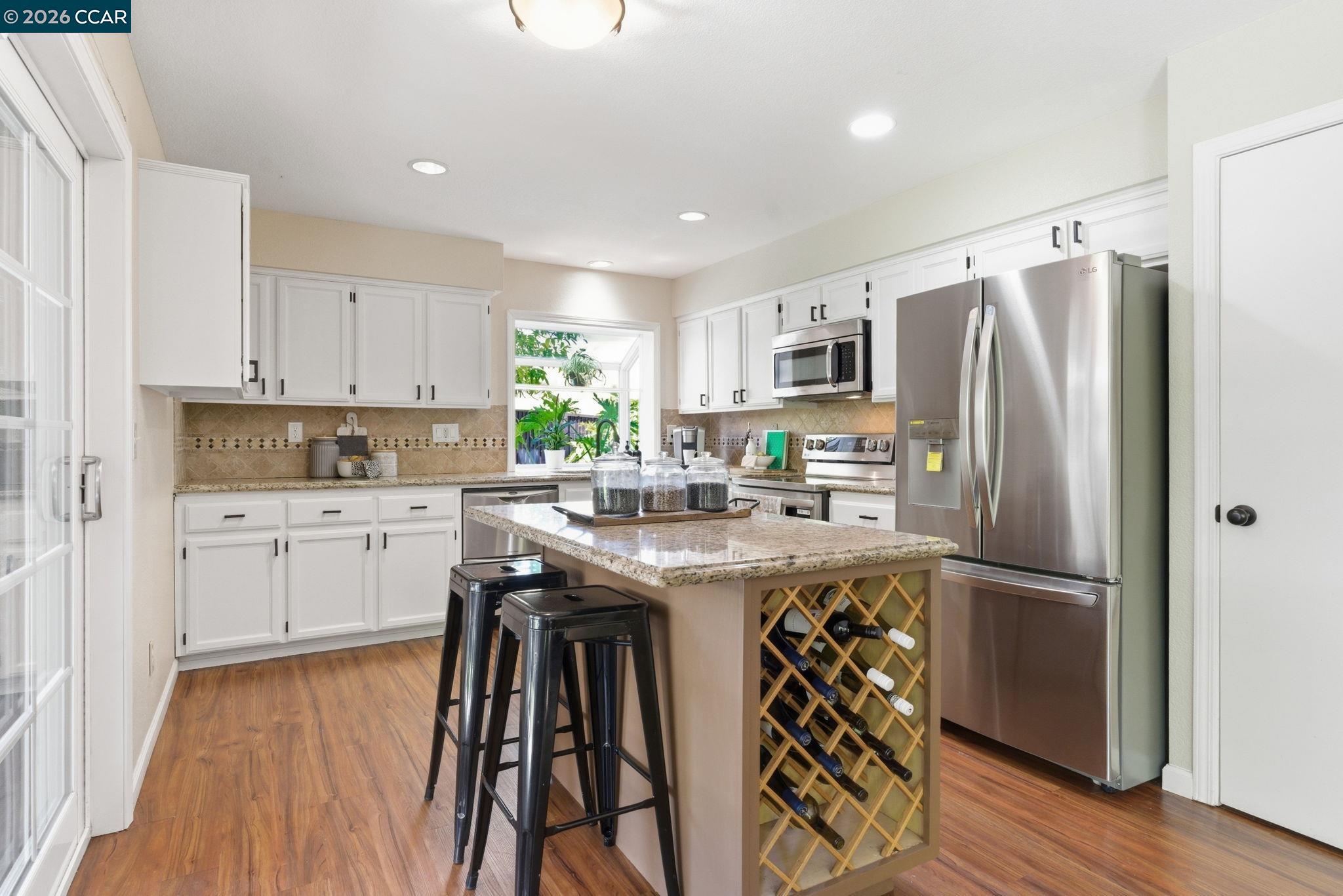 405 Southwest Tradewinds Court Bay Point, CA 94565 - Photo 16 of 60