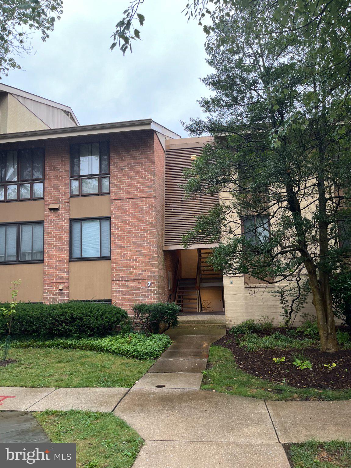 7 Hamill Road, Unit 7F Baltimore, MD 21210 - Photo 1 of 1 Gallery Image 1