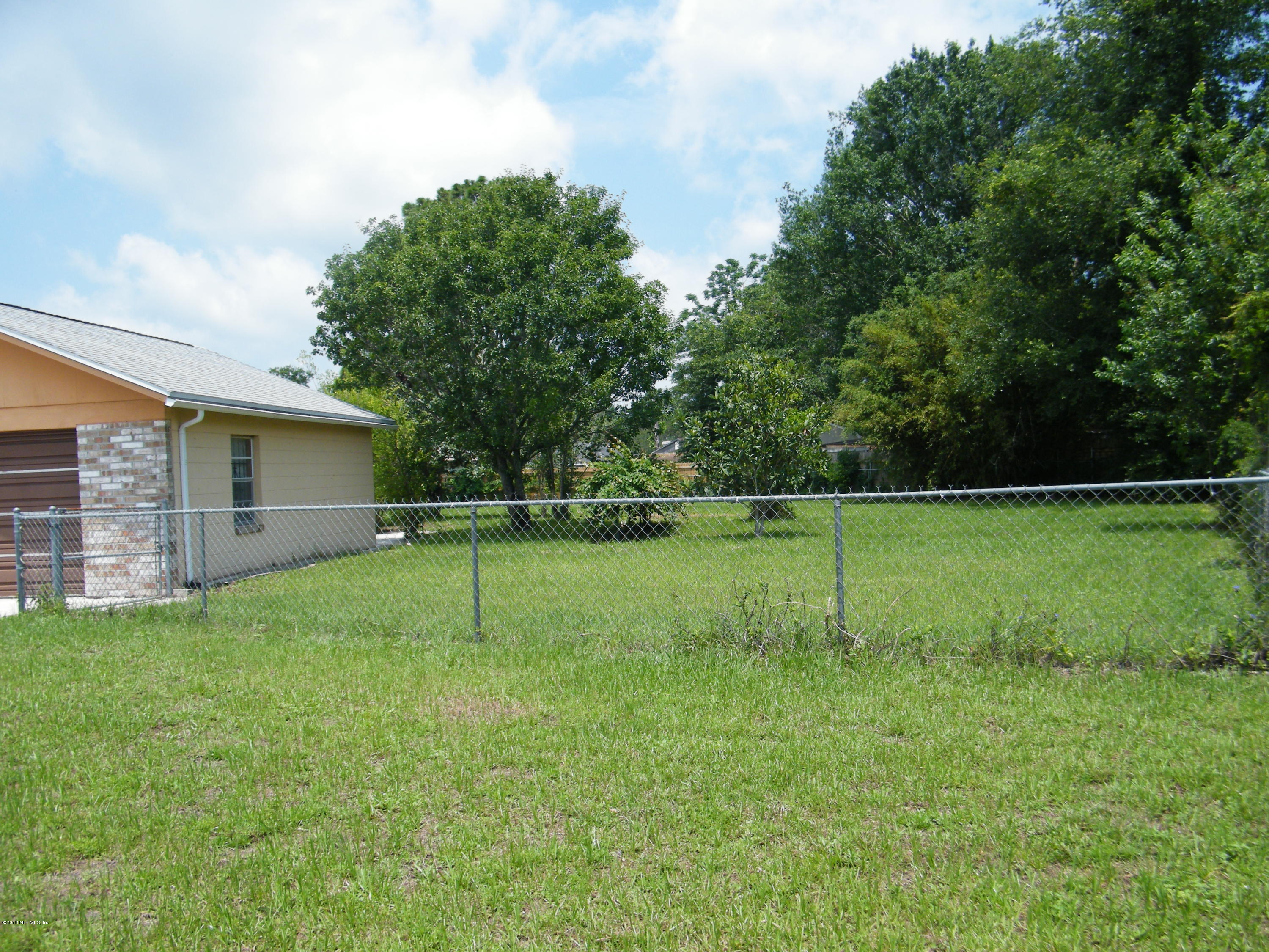 2687 Spring Lake Road Jacksonville, FL 32210 - Photo 4 of 32 Back right