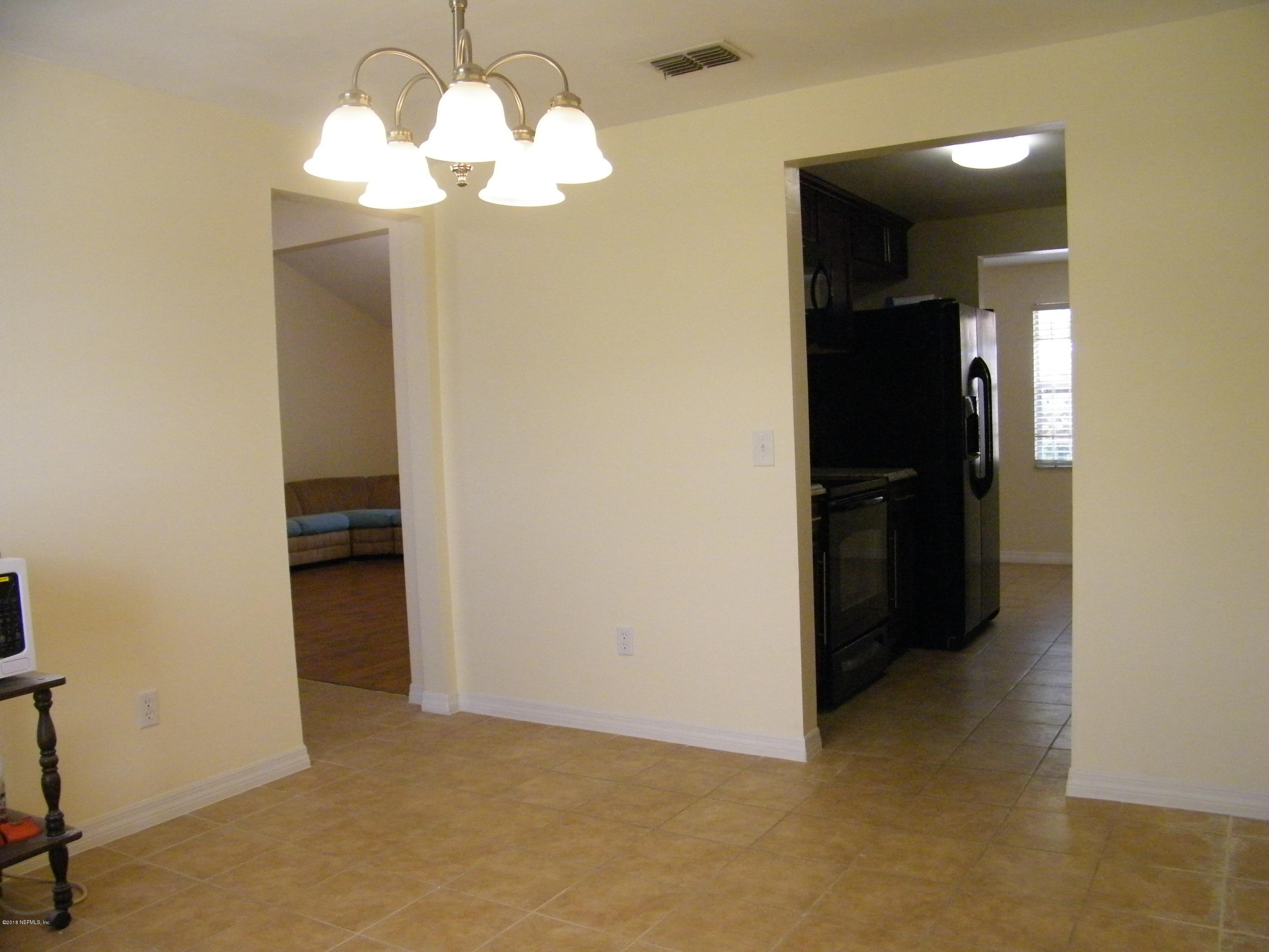 2687 Spring Lake Road Jacksonville, FL 32210 - Photo 6 of 32 Dining room