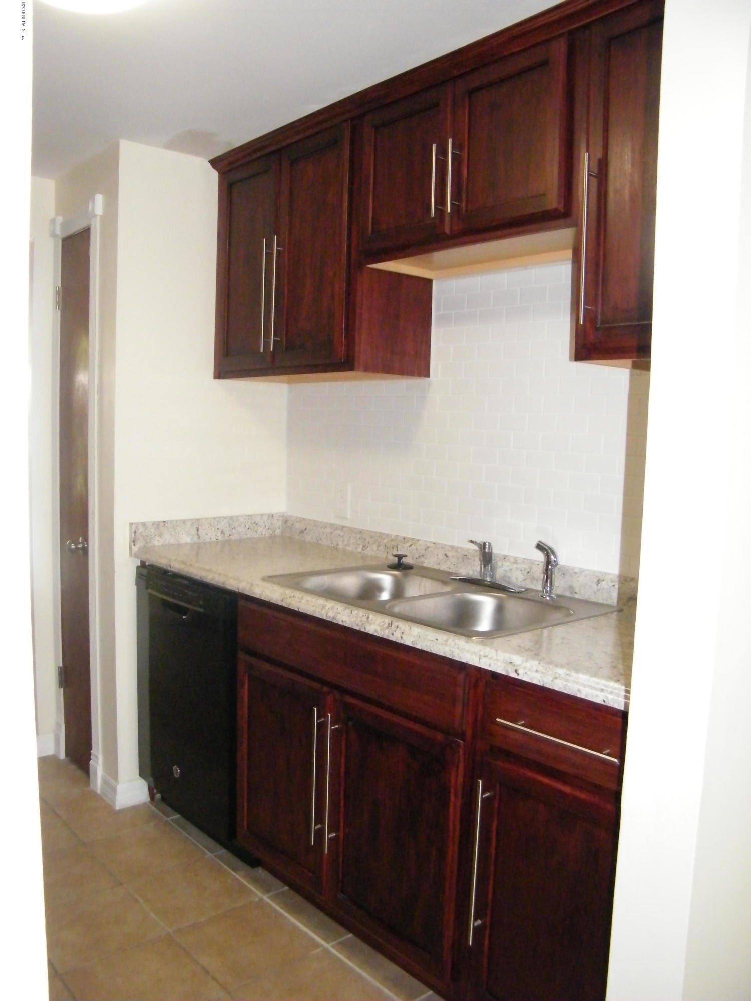2687 Spring Lake Road Jacksonville, FL 32210 - Photo 8 of 32 DSCF7647