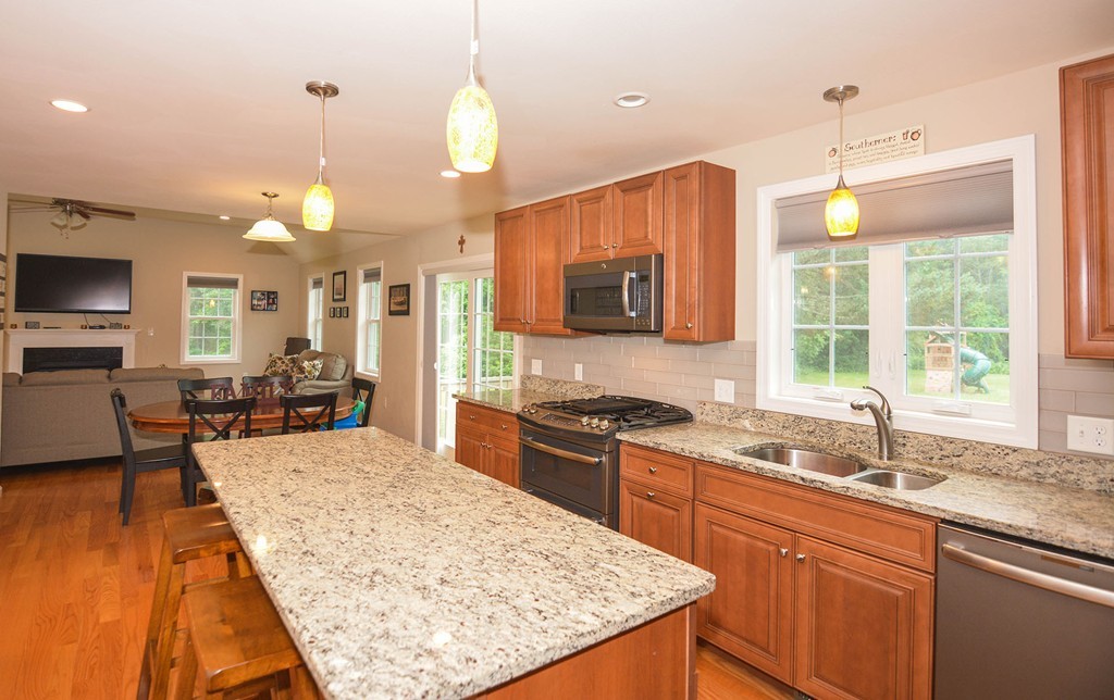 474 Boston Road Groton, MA 01450 - Photo 3 of 18
