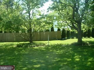 205 West County Line Road Horsham, PA 19040 - Photo 5 of 6