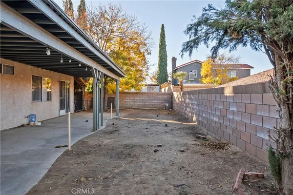 a view of a house with a outdoor space