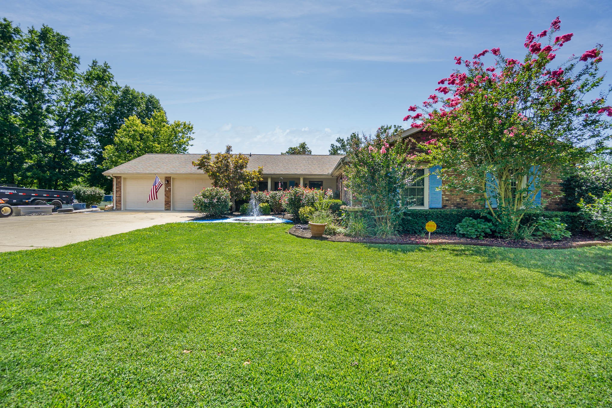 114 Hawkins Road Clarksville, TN 37040 - Photo 1 of 29 Gallery Image 1