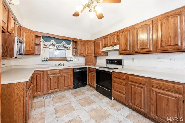 $400,000 | 6806 Ivy Lane, Godfrey, IL 62035