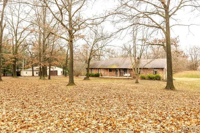 $400,000 | 6806 Ivy Lane, Godfrey, IL 62035