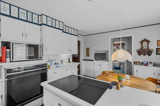 $450,000 | 812 Milwaukee Street, Kewaunee, WI 54216