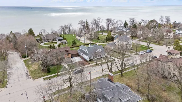 $450,000 | 812 Milwaukee Street, Kewaunee, WI 54216