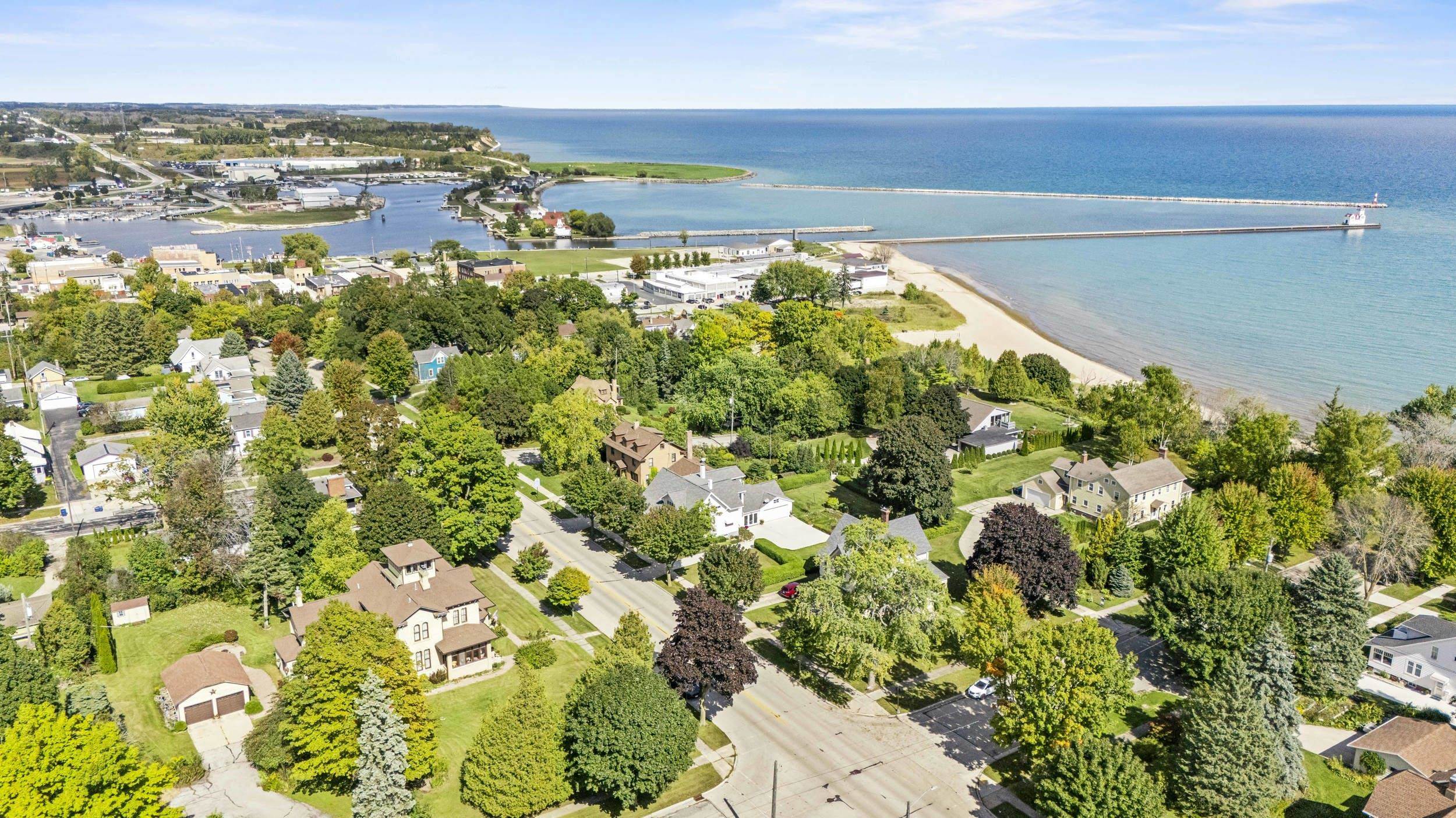 812 Milwaukee Street Kewaunee, WI 54216 - Photo 72 of 74