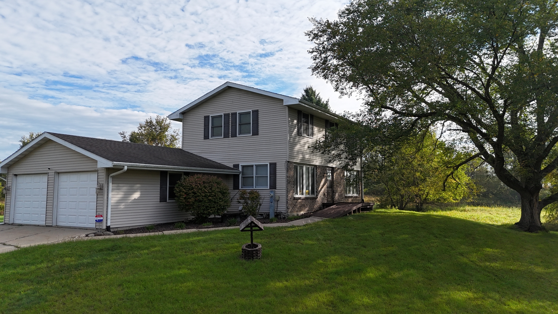 1607 Wheeler Road Kirkland, IL 60146 - Photo 9 of 54 Gallery Image 9