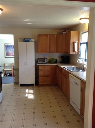 476 Frank Smith Road Longmeadow, MA 01106 - Photo 4 of 22 Gallery Image 4