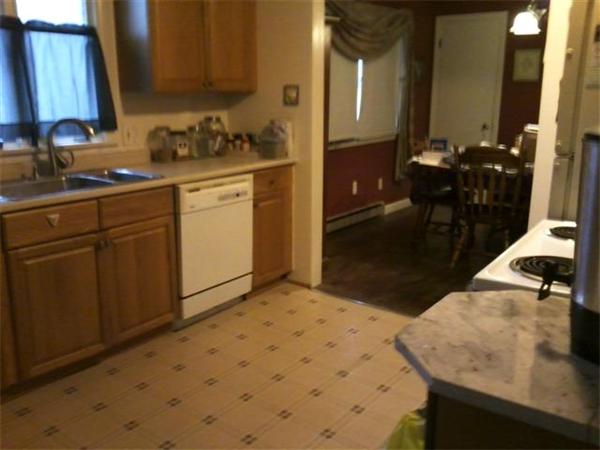 476 Frank Smith Road Longmeadow, MA 01106 - Photo 6 of 22 Gallery Image 6