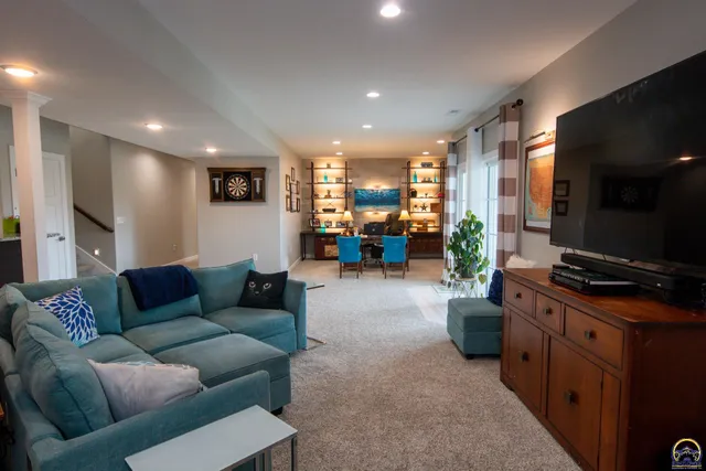 $589,000 | 2701 Twin Lakes Drive, Emporia, KS 66801