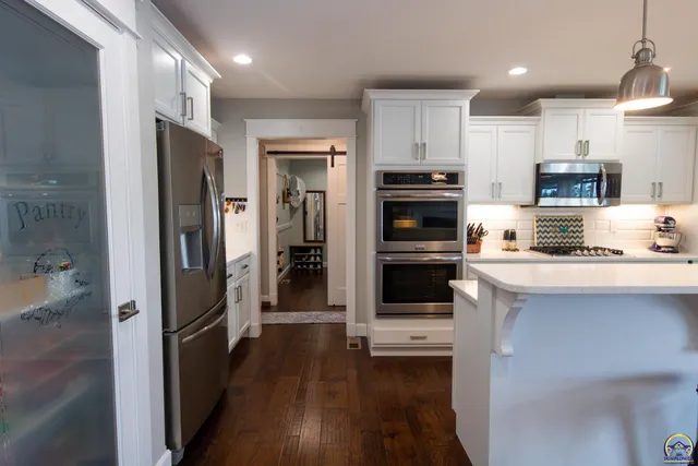 $589,000 | 2701 Twin Lakes Drive, Emporia, KS 66801