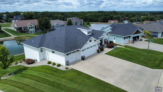 $589,000 | 2701 Twin Lakes Drive, Emporia, KS 66801